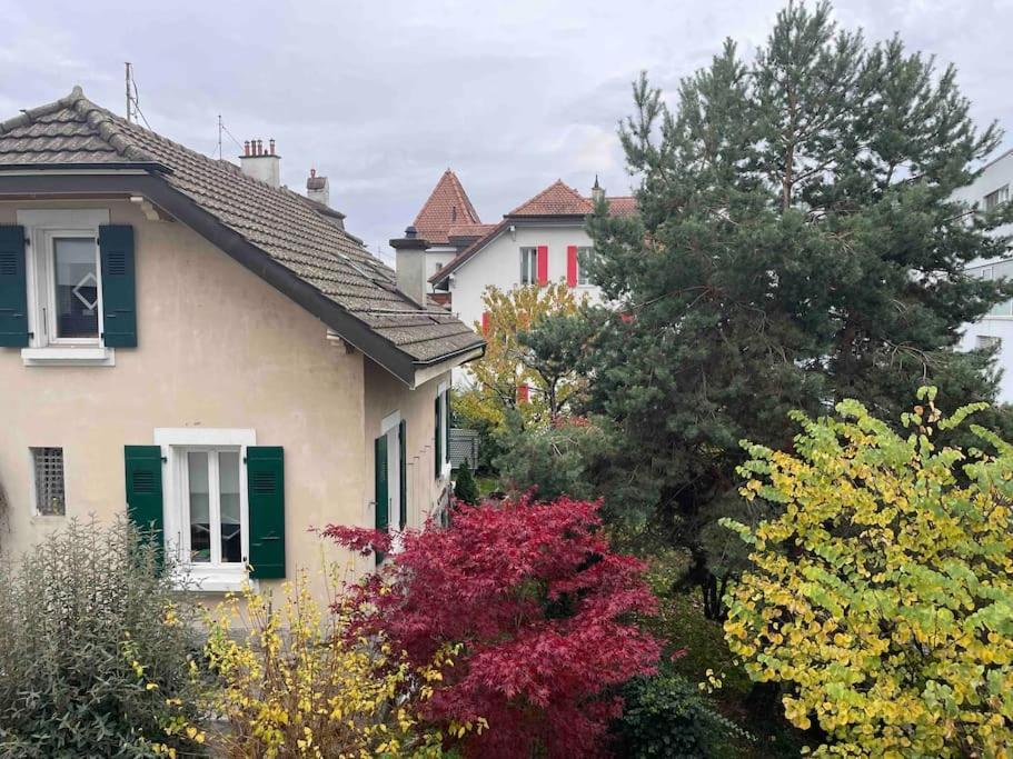 Proche Lausanne: Studio Bien Equipe Apartment Prilly Exterior foto